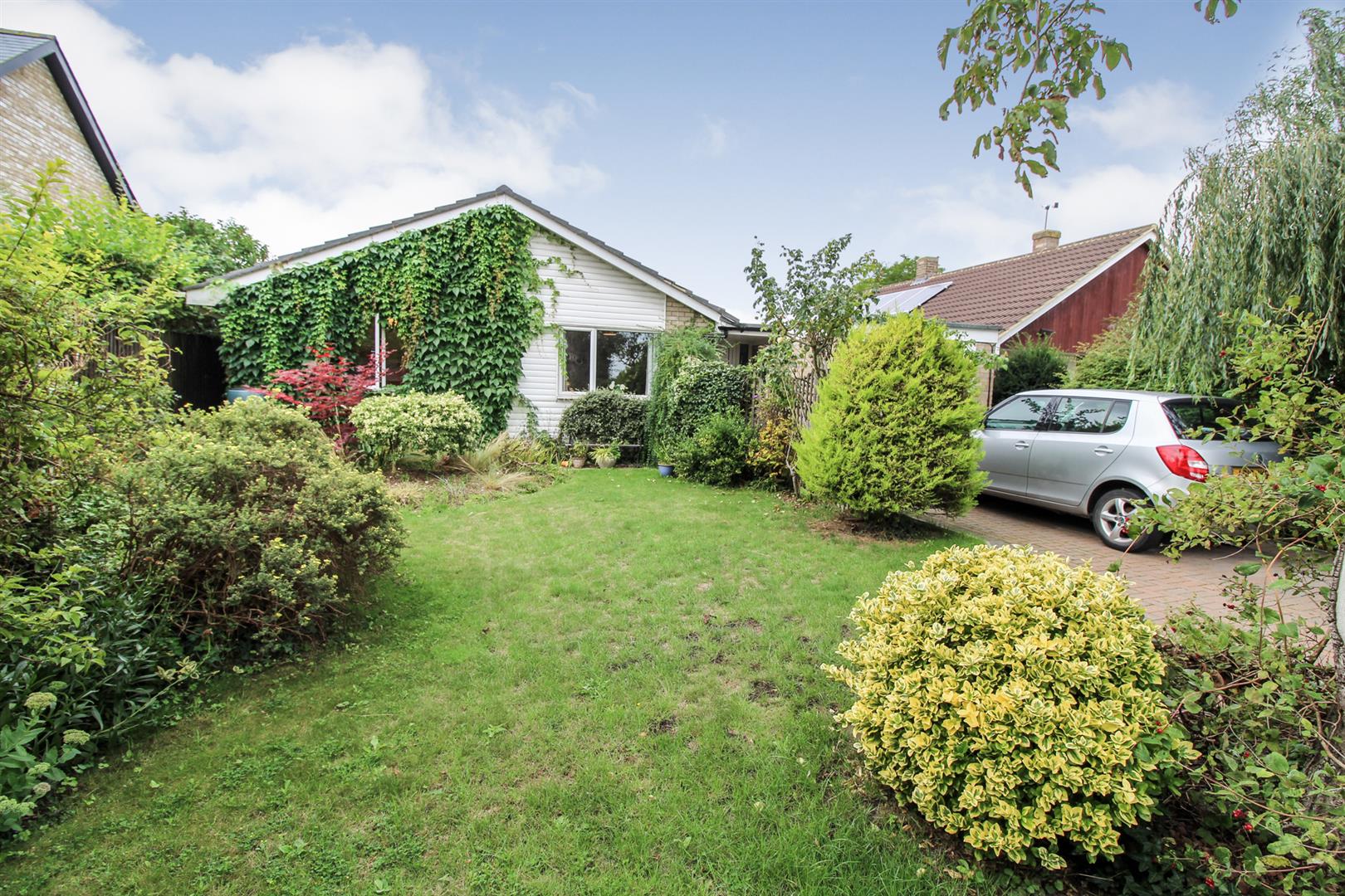 Bungalow Detached Hunts Road, Duxford, Cambridge Radcliffe & Rust